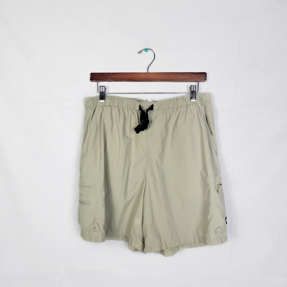 Women's Large Columbia Cargo Shorts
